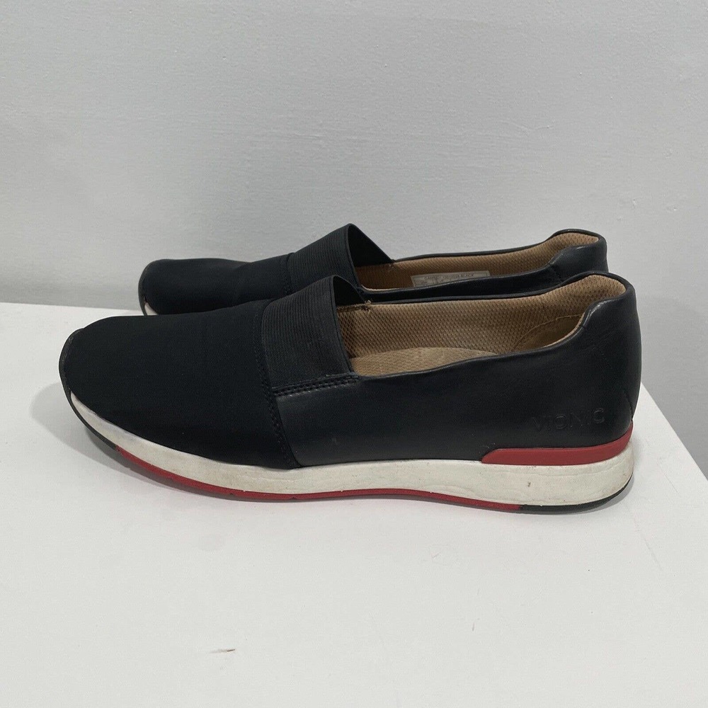 Vionic Cameo Slip On Shoe Womens 9.5 Black Sneaker Leather Elastic Gore Panel